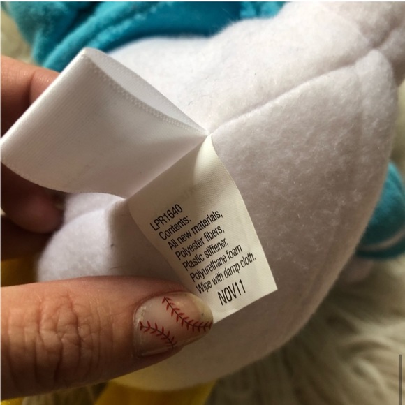 Disney Hallmark Don’t Pull My Ears Donald Duck Easter Musical Motion Character - Picture 8 of 8